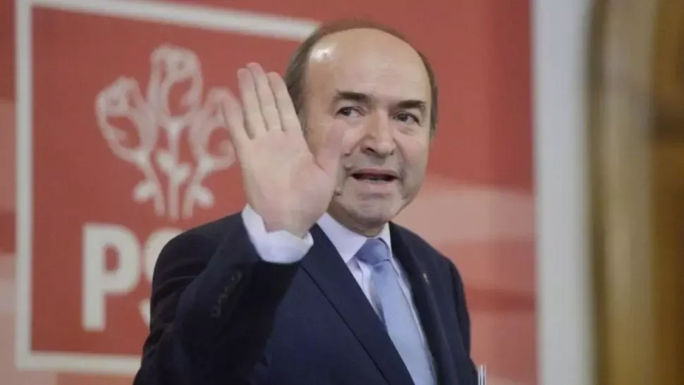 Tudorel Toader: ”Guvernul Tomac va trece de votul Parlamentului. Bolojan nu va rămâne premier până în toamnă”