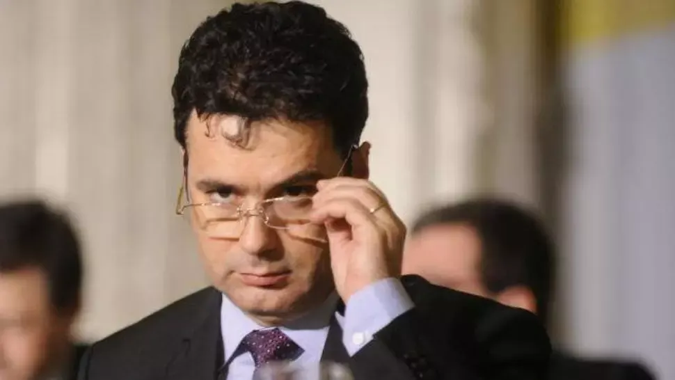 Remus Pricopie, rectorul SNSPA: Adrian Veștea ar trebui să își depună mandatul
