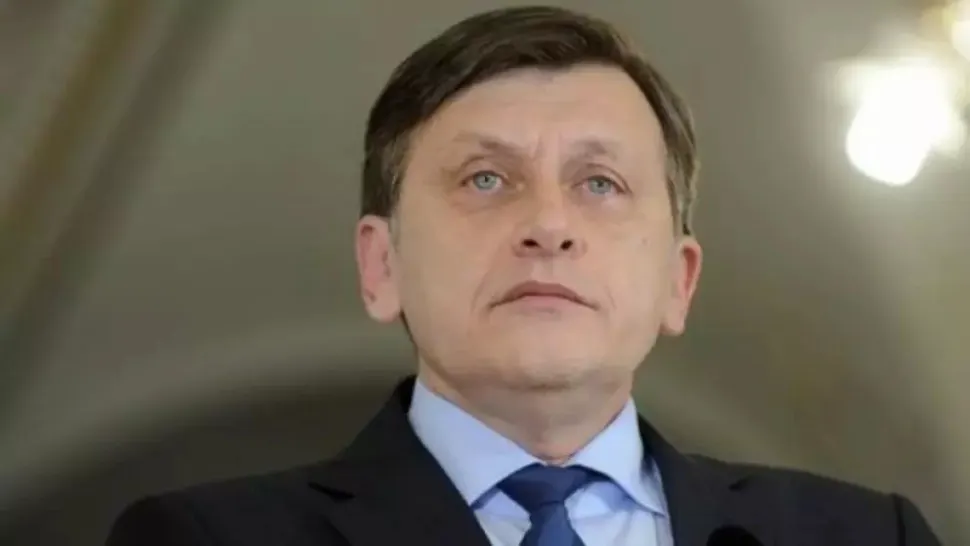 Avertismentul lui Crin Antonescu: „Această userizare, sau globalizare a PNL-ului, înseamnă moartea lui”