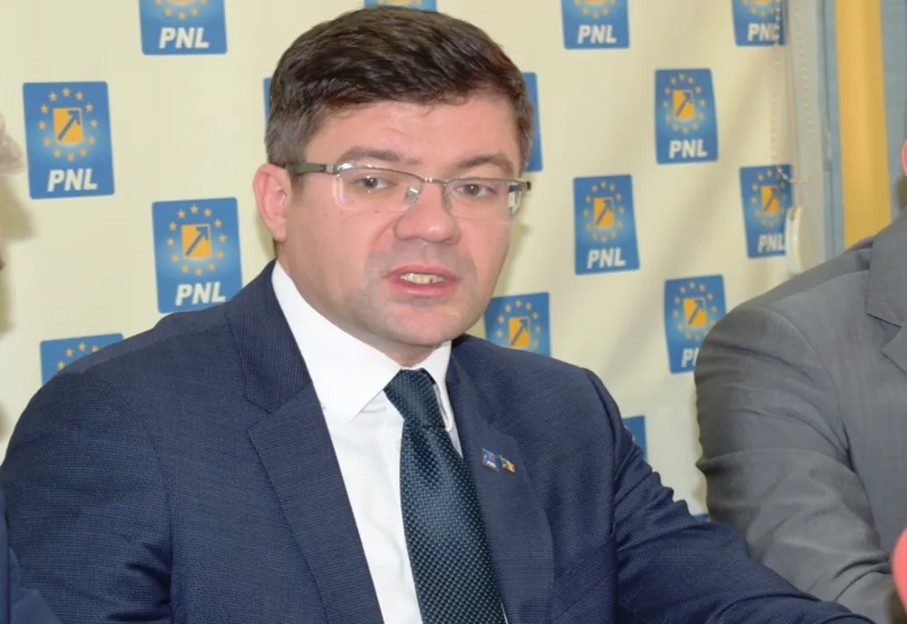 Ministrul Mediului, Costel Alexe: Vreau să îi văd cu cătuşe pe mâini pe toţi cei care fură din păduri