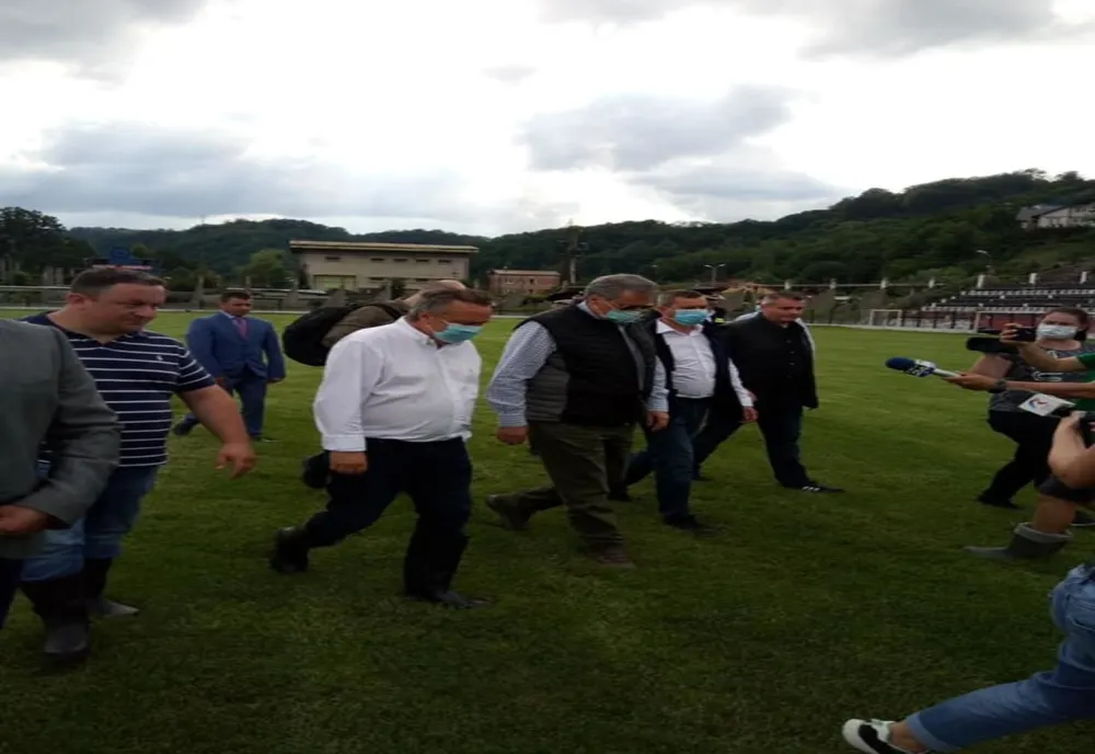 Ministrul de Interne, deplasare în Valea Jiului pentru a evalua pagubele produse de inundații