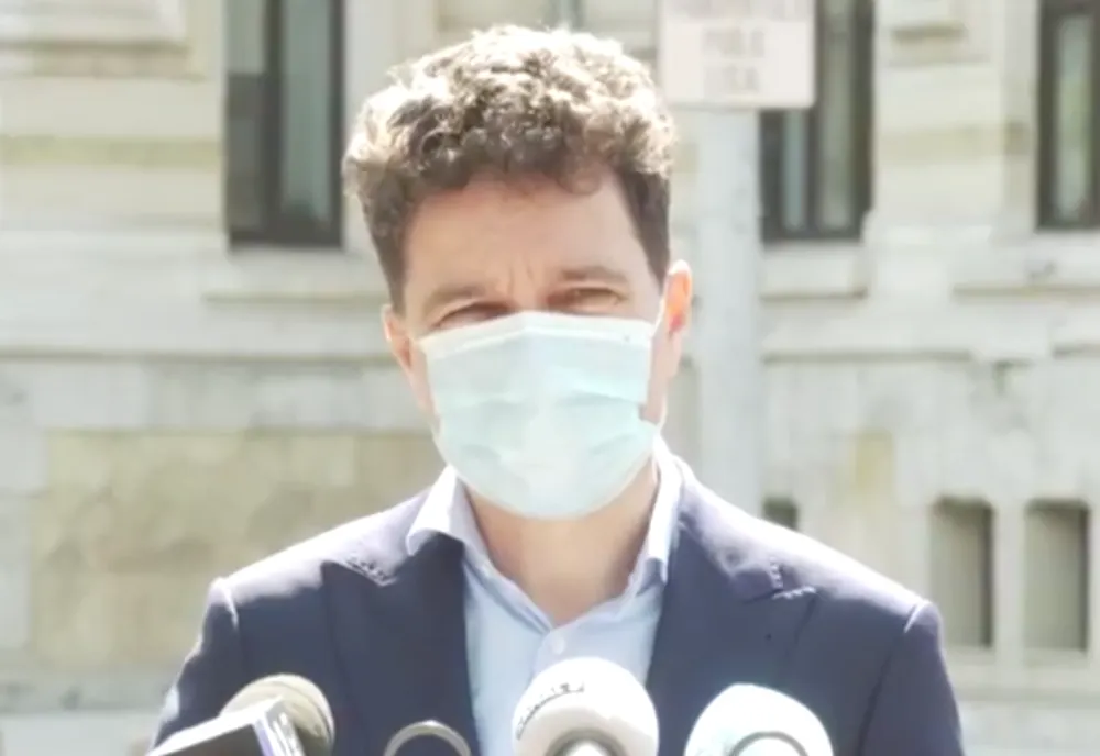 VIDEO Alegeri locale 2020. Nicușor Dan o somează pe Gabriela Firea să răspundă la trei întrebări legate de datoria Primăriei Generale