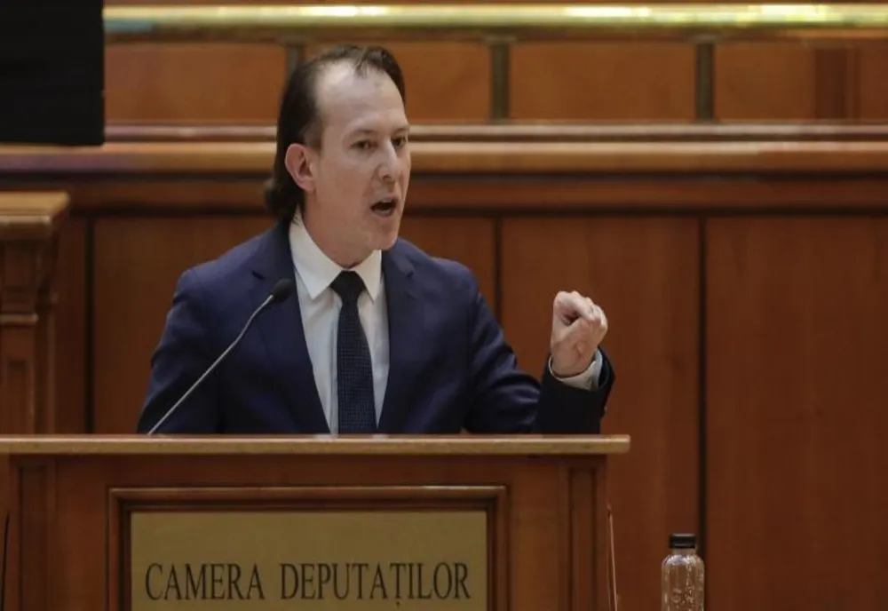 Premierul Cîțu, în fața Parlamentului: ”Dragi pesediști, puneți mâna pe carte”