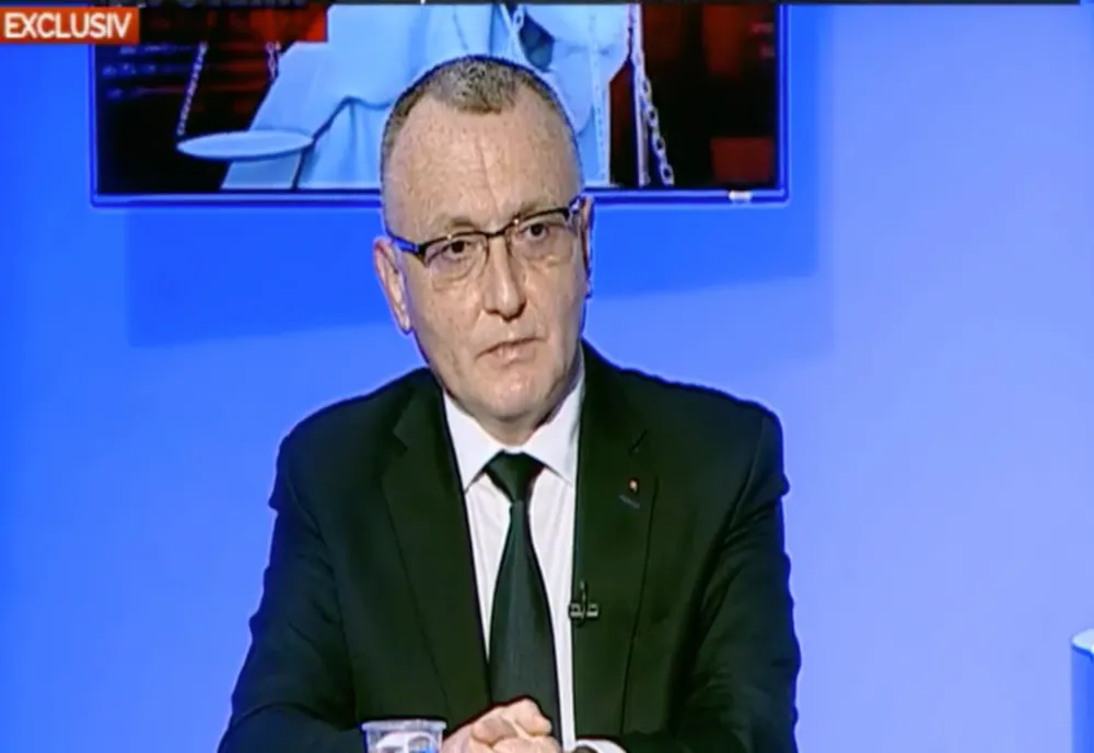 Schimbare de mentalitate în școala românească. Cîmpeanu: Vom merge mult mai mult către teleşcoală!