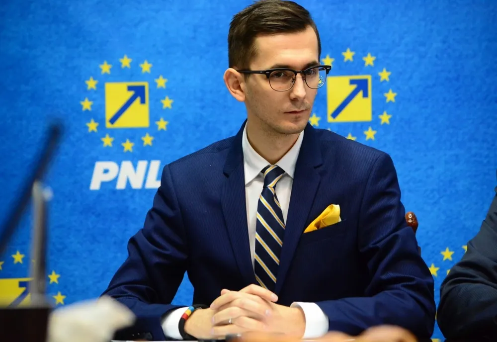 Deputatul PNL, Pavel Popescu: Fără nebuni în funcții publice!
