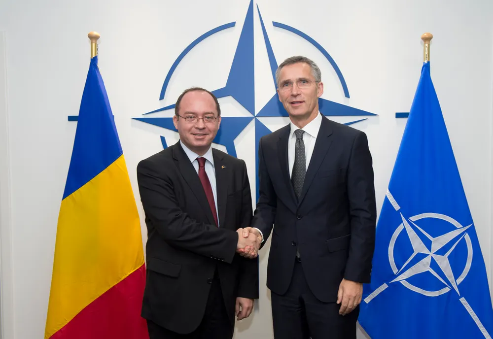 Discuţie telefonică Aurescu - Stoltenberg. Elaborarea viitorului Concept Strategic al NATO - una dintre temele abordate