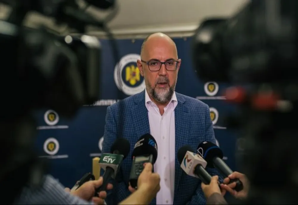 KELEMEN HUNOR: „EU SPUN ASTĂZI CĂ PROBABIL VOM AVEA UN TUR 2 CU SIMION ȘI CU ANTONESCU"