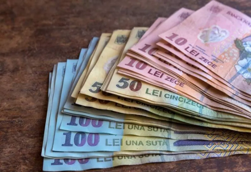 CREȘTE SALARIUL MINIM LA ANUL? CE SPUNE UNUL DINTRE LIDERII COALIȚIEI DE GUVERNARE