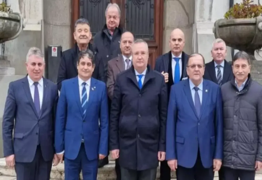 Liderii PNL, tur de forță la Constanța, Sibiu și Tulcea unde se întâlnesc cu liberalii și susținătorii partidului