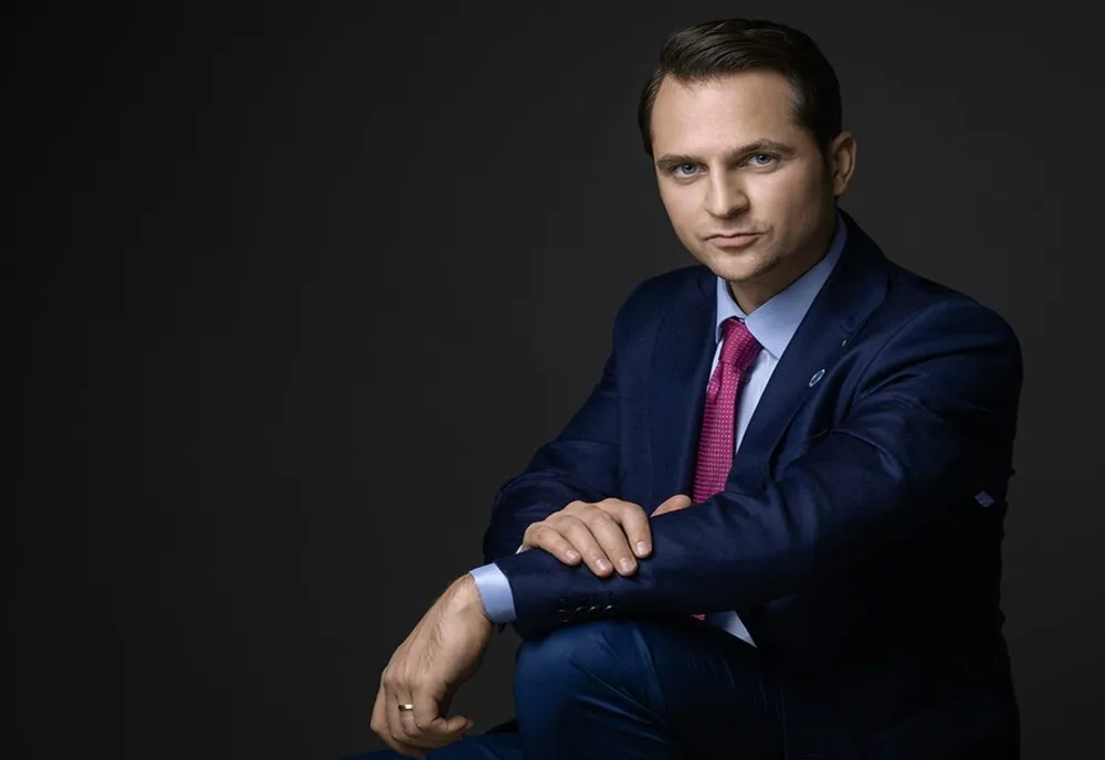 SEBASTIAN BURDUJA, ATAC DUR LA ADRESA LUI NICUŞOR DAN: SĂ MIMEZI CĂ EȘTI SINGUR ÎMPOTRIVA TUTUROR ÎNSEAMNĂ SĂ FII IMPOSTOR