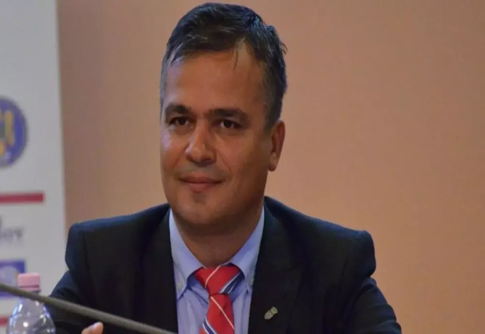 LIDERUL LIBERALILOR BRAŞOVENI, ADRIAN VEŞTEA: AM VOTAT CU GÂNDUL LA ROMÂNIA VIITORILOR CINCI ANI. ESTE UN CONTEXT INTERNAŢIONAL EXTREM DE PROVOCATOR