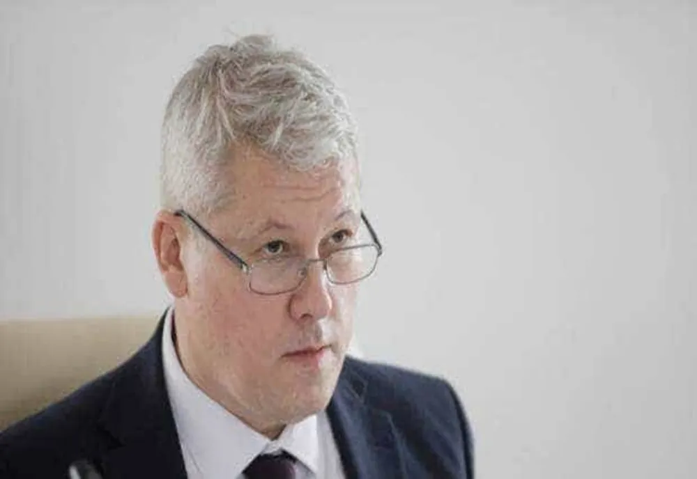 PREMIERUL PREDOIU, MESAJ DE ZIUA ÎNVĂȚĂTORULUI: FĂRĂ EI, NICIUN DRUM NU ÎNCEPE. NICI ŞCOALA, NICI CITITUL, NICI GÂNDITUL CU VOCE TARE