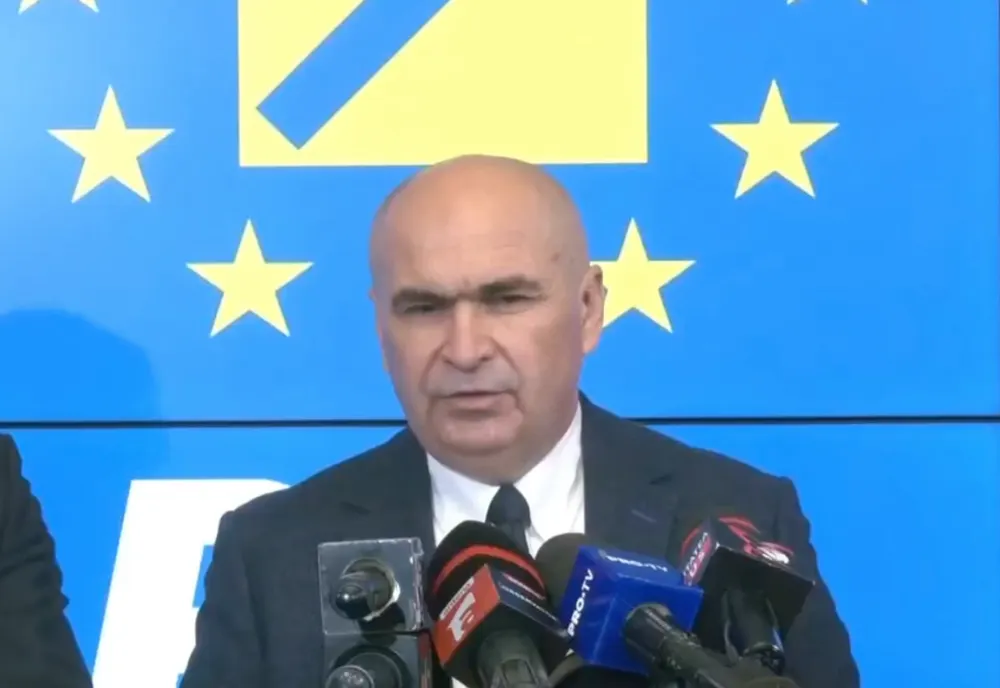 BOLOJAN II RASPUNDE LIDERULUI USR: POATE SE GÂNDEŞTE DOAMNA LASCONI CUM A PROCEDAT SĂ ÎL CONTACTEZE PE MARCEL CIOLACU CA SĂ O SUSŢINĂ ÎN TURUL AL DOILEA 