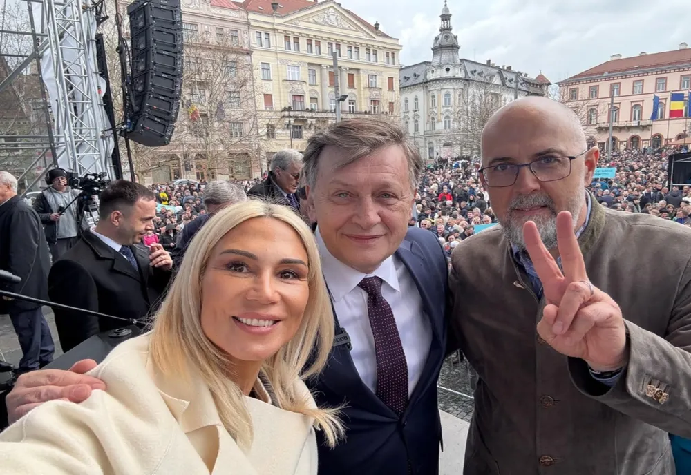 RALUCA TURCAN: AM ALES SINGURA OPȚIUNE SERIOASĂ PENTRU A ÎNVINGE EXTREMISMUL CARE RISCĂ SĂ NE DEZBINE
