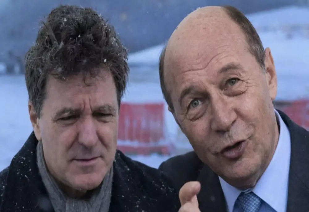 Nicușor Dan s-a făcut de râs din proprie inițiativă. Traian Băsescu îl desființează pe președinte după umilința de pe aeroportul din Paris: „O imagine groaznică pentru România”