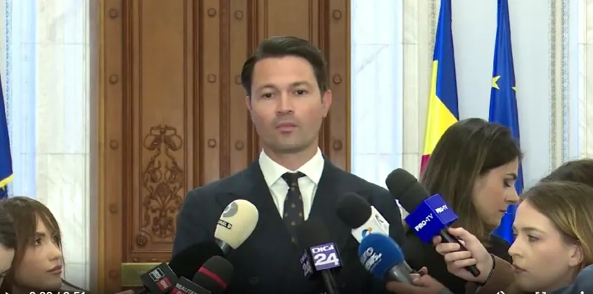 Robert Sighiartău îl acuză pe Nicușor Dan că a intrat în viața internă a PNL: ”A fost mai mult decât un puci”