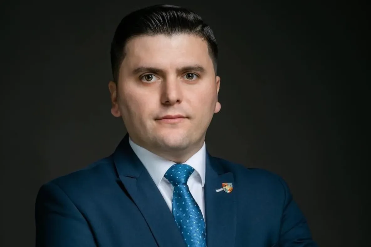 Adrian Cozma (PNL) vrea ca Luca Niculescu să formeze un guvern de tehnocrați, pentru șase luni
