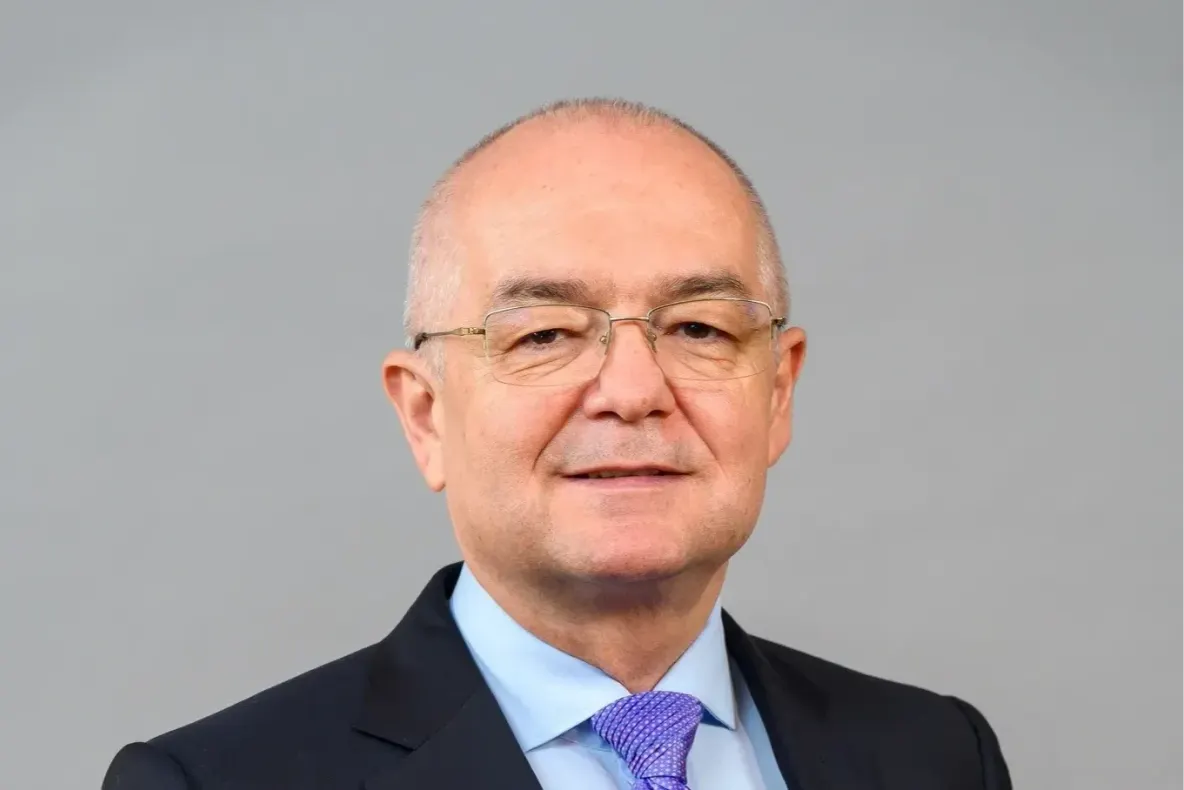 Emil Boc propune teste de cunoștințe de bază pentru muncitorii din afara UE: „Nu vreau să fiu extremist, dar devin o problemă în orașul meu”
