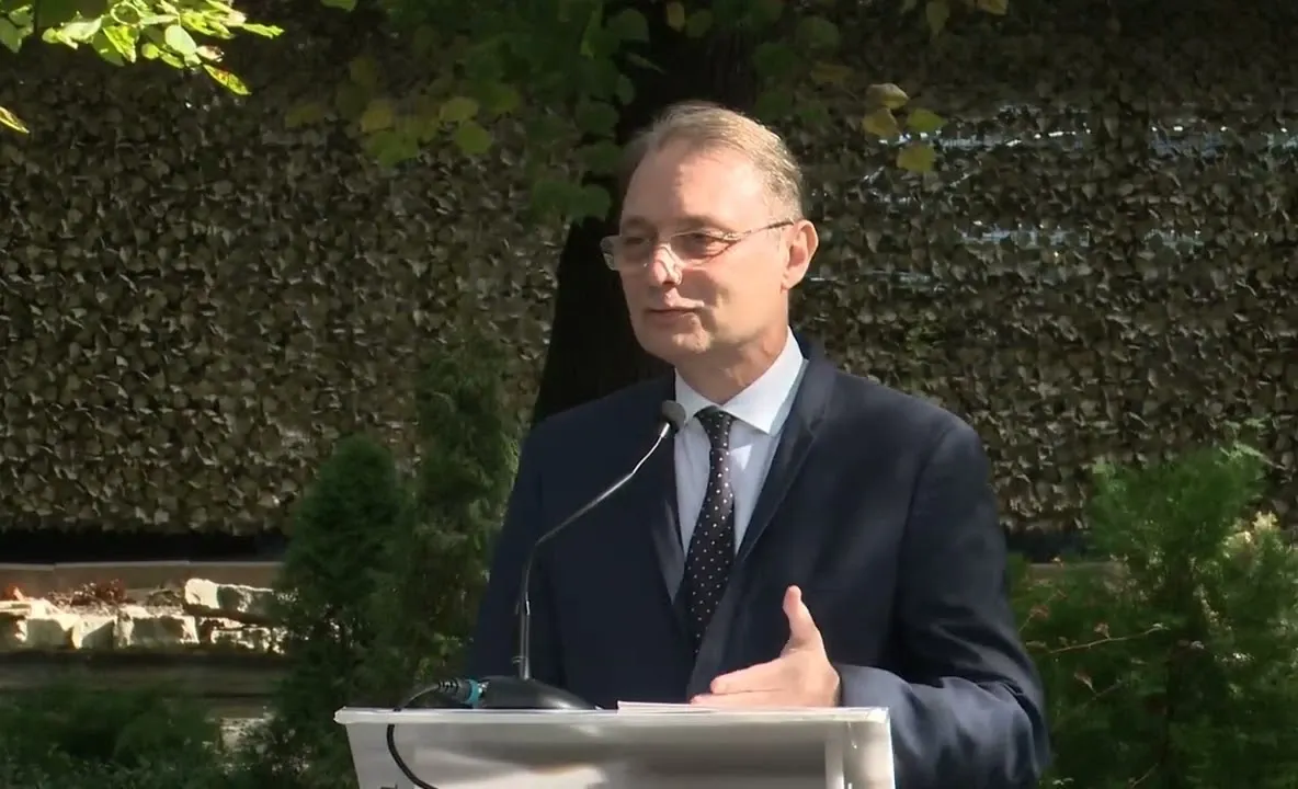 Luca Niculescu, după consultările cu PSD, PNL și UDMR: „Sunt mai multe formule posibile de guvern. Mai există opțiunea tehnocrată”