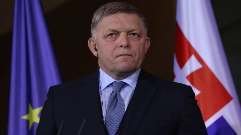 Premierul Slovaciei, Robert Fico, vine vineri în vizită oficială în România, la București și Oradea. Întâlniri cu Nicușor Dan și Ilie Bolojan