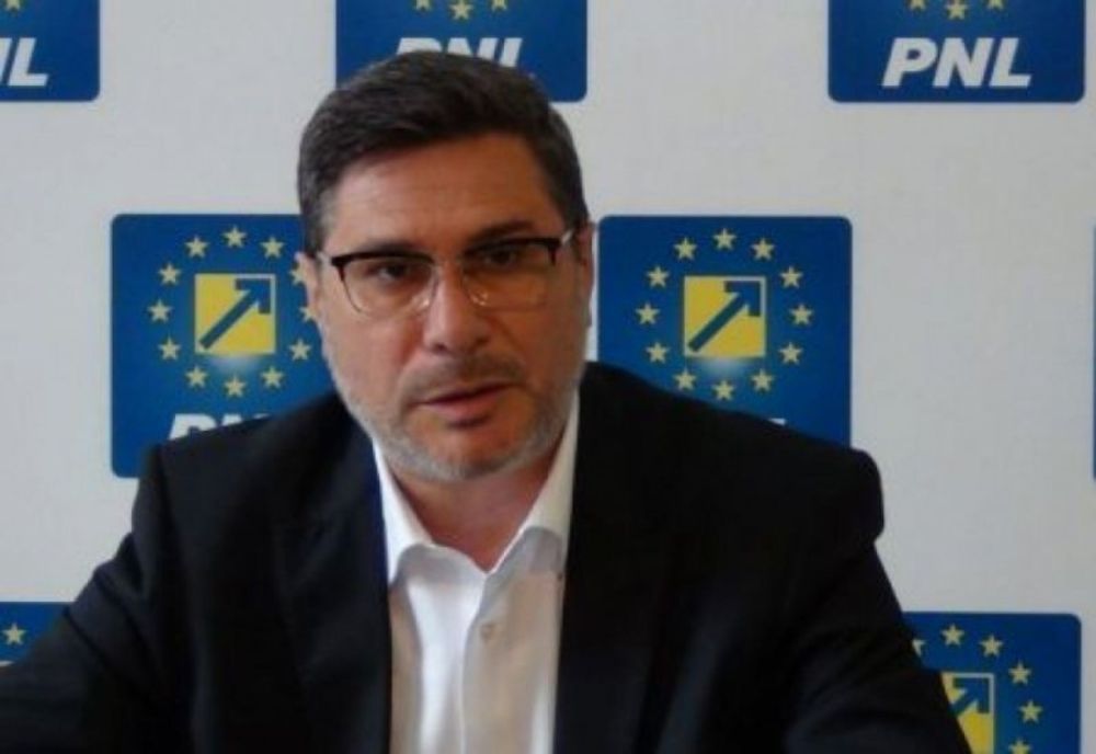 Președintele PNL Craiova solicită anchete în toate instituţiile implicate în "scandalul" privind dezinfecţia blocurilor din Craiova