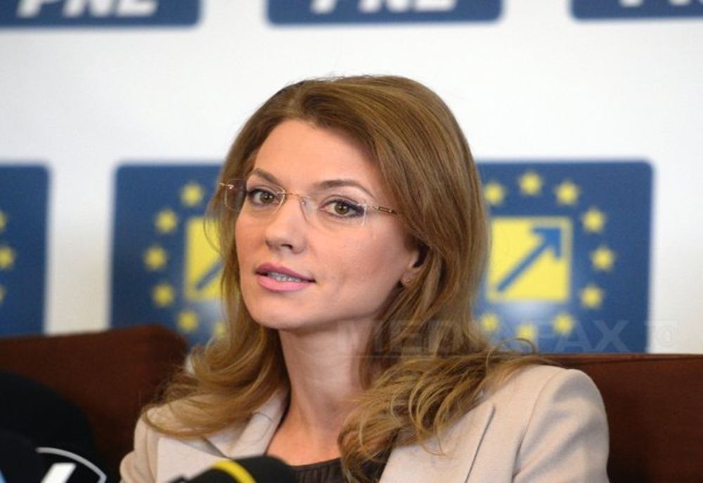 Alina Gorghiu: ”PSD e același de 30 de ani, doar că pe ducă...”