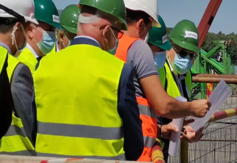 VIDEO| Ludovic Orban în vizită la șantierul Podului peste Dunăre de la Smârdan-Jijila 