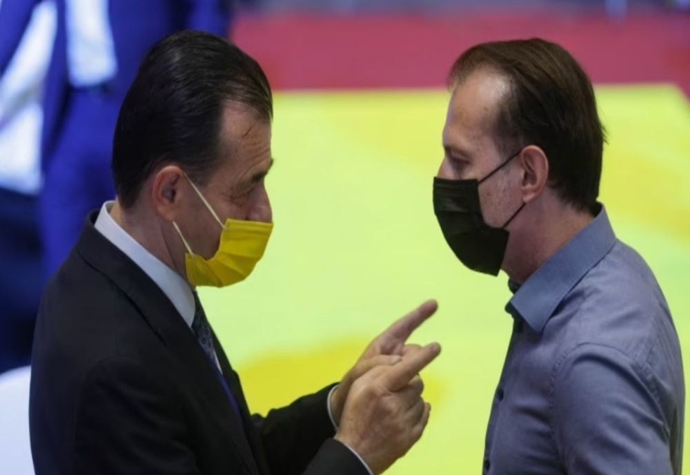 Liberalii îşi aleg astăzi noul președinte