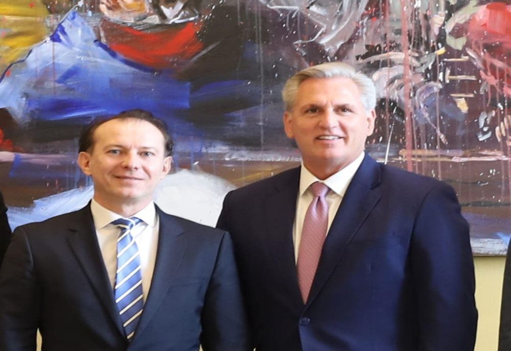 Liderul PNL Florin Cîţu, discuție cu Kevin McCarthy, liderul republicanilor din SUA: „Unul dintre principalele obiective este aderarea României la programul Visa Waiver”