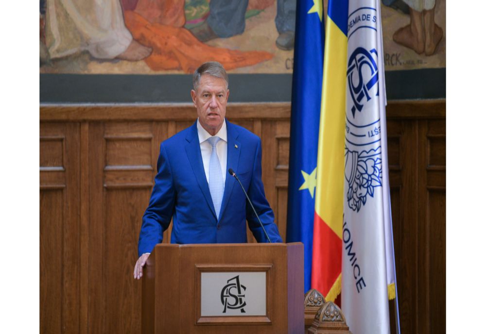 Klaus Iohannis, mesaj privind starea economiei naționale: „Ne aflăm mult sub media populației care face cumpărături online”