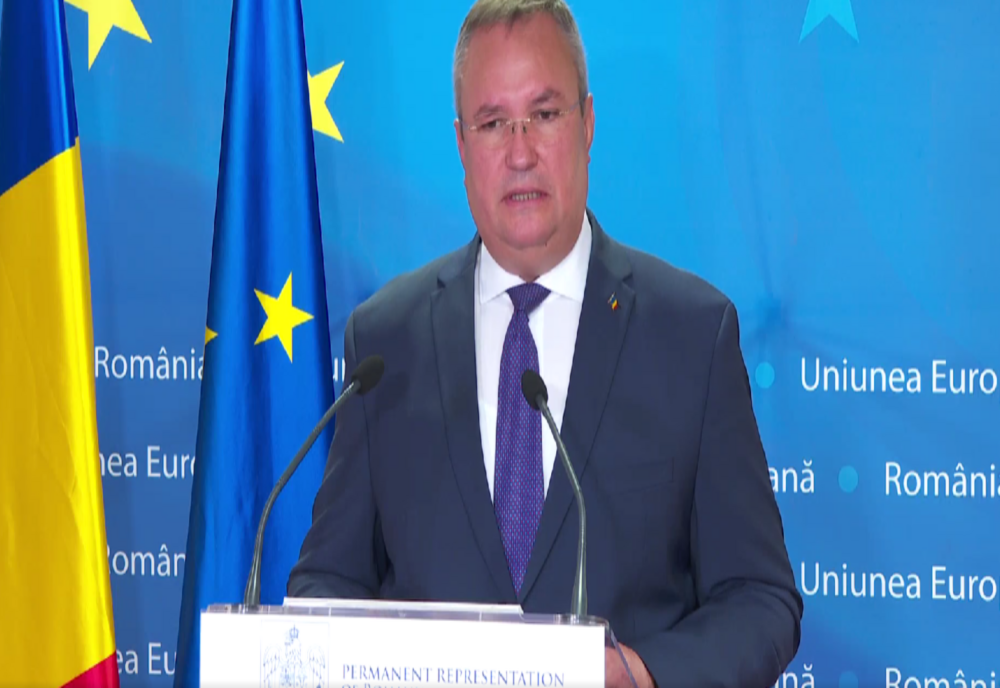 Premierul Ciucă a anunțat marea revoluție în birocrație: Românii își vor putea înmatricula mașina online, rapid și facil