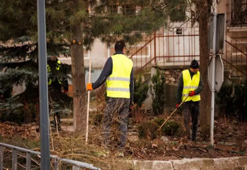 Principiul „nu munceşti, nu primeşti", aplicat la Șimleu Silvaniei. Primarul liberal a scos la curățenie persoanele beneficiare de ajutor social