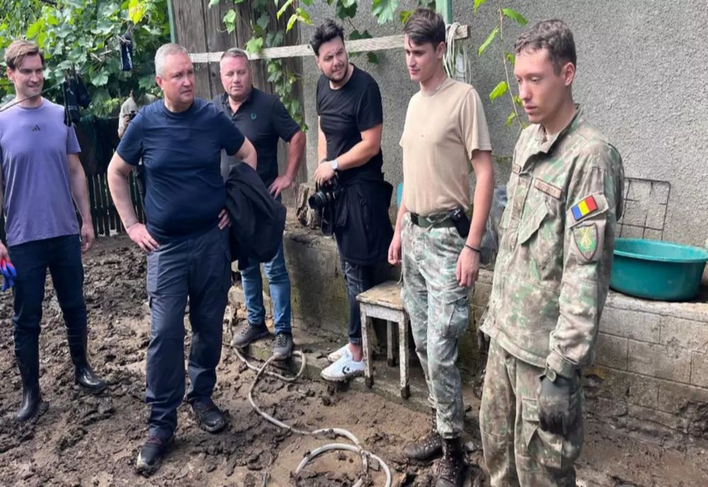 UNITĂȚI MOBILE, CONTAINERE DE LOCUIT, CAZARMAMENT, ALIMENTE, APĂ AU FOST FURNIZATE OAMENILOR AFECTAȚI DE INUNDAȚII