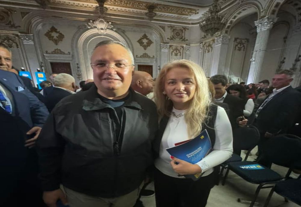 ARAD: GEANINA PISTRU ȘI GLAD VARGA DESCHID LISTELE PNL PENTRU CAMERA DEPUTAȚILOR ȘI SENAT