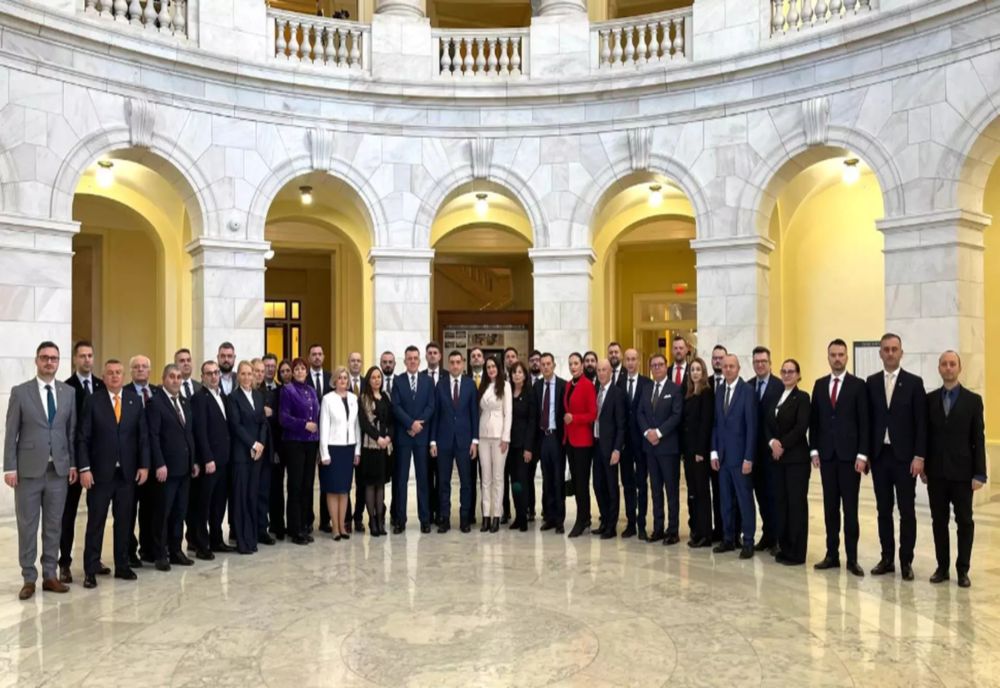 Patrioții urcă în SONDAJE. 35% dintre români ar vota AUR la alegeri