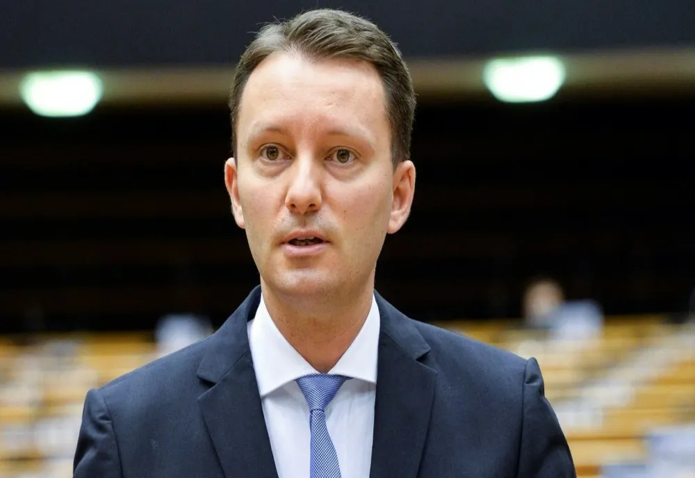 Siegfried Mureșan: „Timp de aproape patru ani şi jumătate, Ministerul Muncii, condus de PSD, nu a reuşit să ducă jalonul la îndeplinire”
