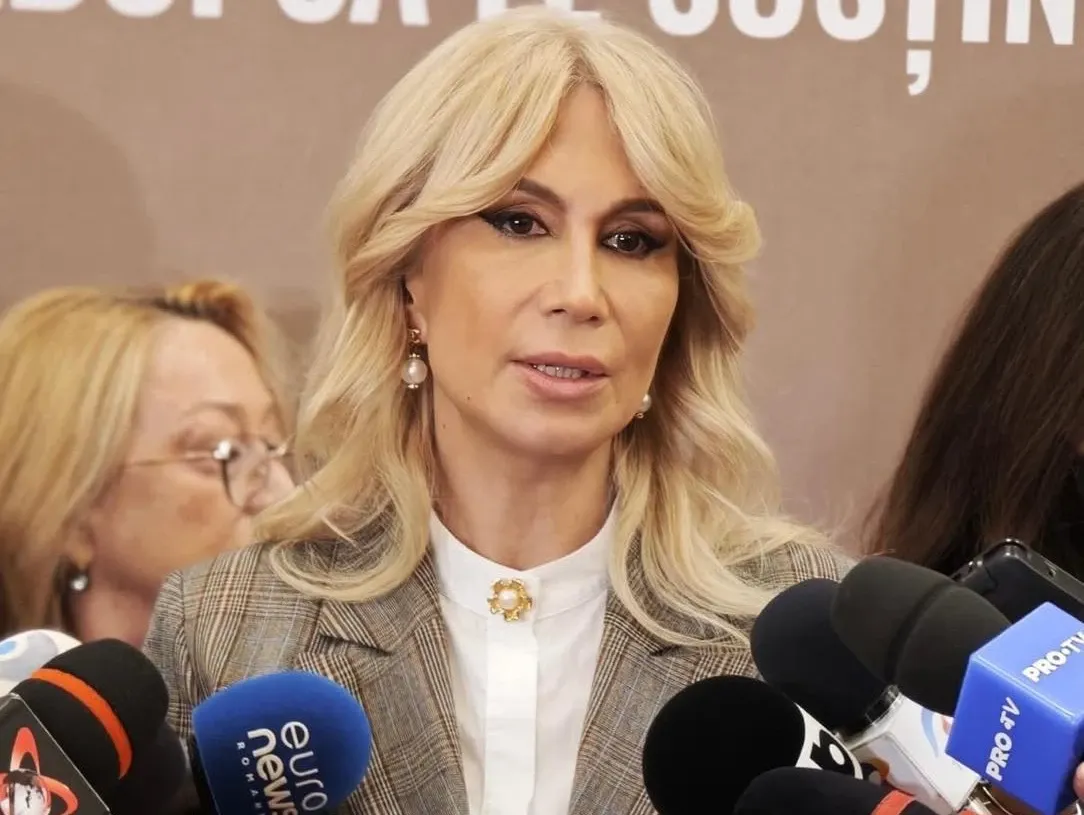 Raluca Turcan: Îi solicit domnului Grindeanu să convoace o sesiune extraordinară a Camerei Deputaților