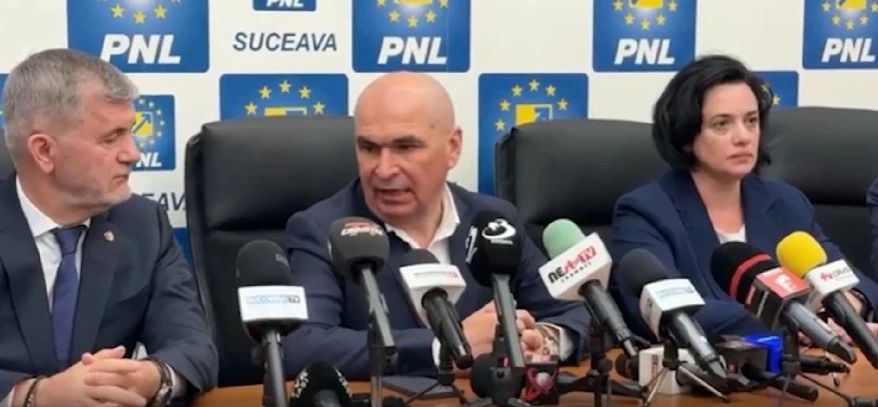 Liberalii, dezbinați înainte de „bătălia de marți": Bolojan i-a așteptat la restaurant, dar liderii PNL au mers la petreceri