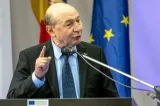 Băsescu cere negocieri cu Ucraina privind o eventuală criză a carburanților: „Să nu se mai joace cu dronele când e vorba de interes românesc”
