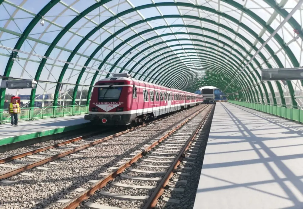 Președintele iohannis testează luni noul tren Gara de Nord - Aeroportul Otopeni