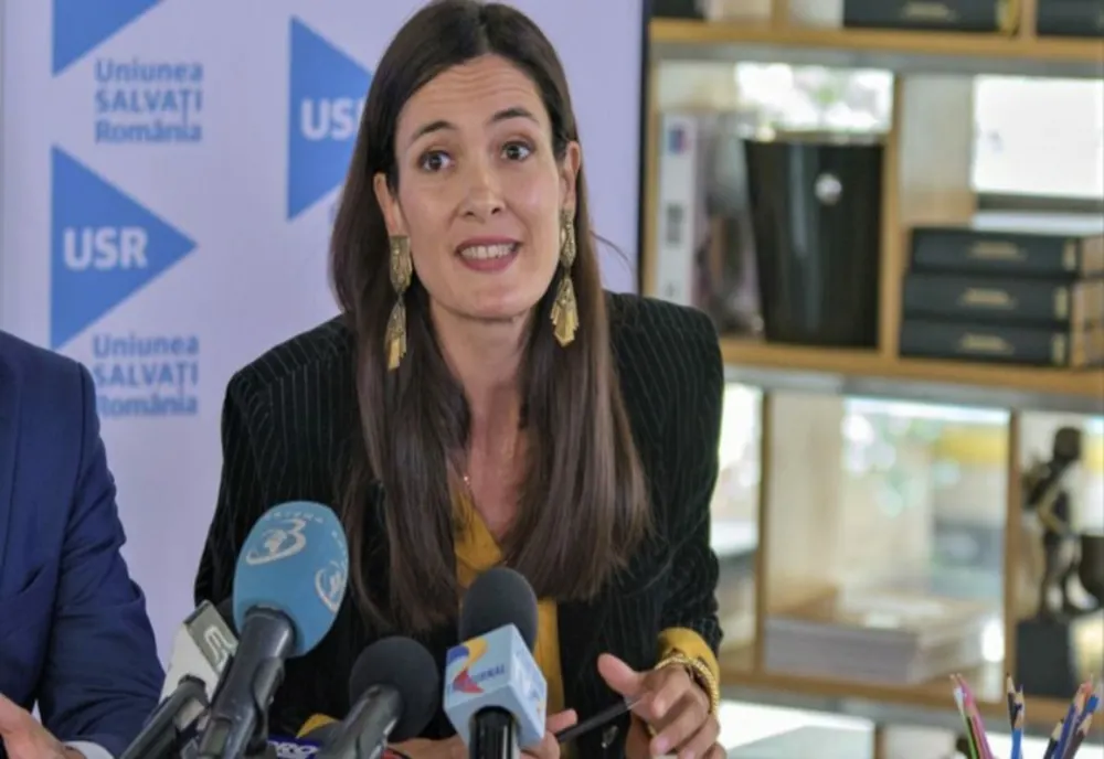 Consilierii PNL Sector 1 o avertizează pe Clotilde Armand că "nu vor gira nesocotirea deciziei unei instanțe și nici călcarea în picioare a legii"