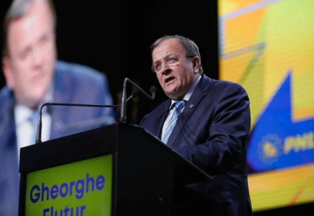 Gh. Flutur la Congresul PNL: ”În moțiunea domnului premier sunt două proiecte mari: care e strategia pentru PNL și a doua, ce vrem să facem cu România?”