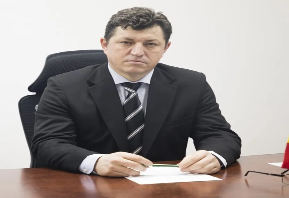 Viceprimarul PNL al Timișoarei, Cosmin Tabără, și-a găsit mașina vandalizată: ”Urmează probabil incendierea mașinii daca nu voi abdica de la principii”