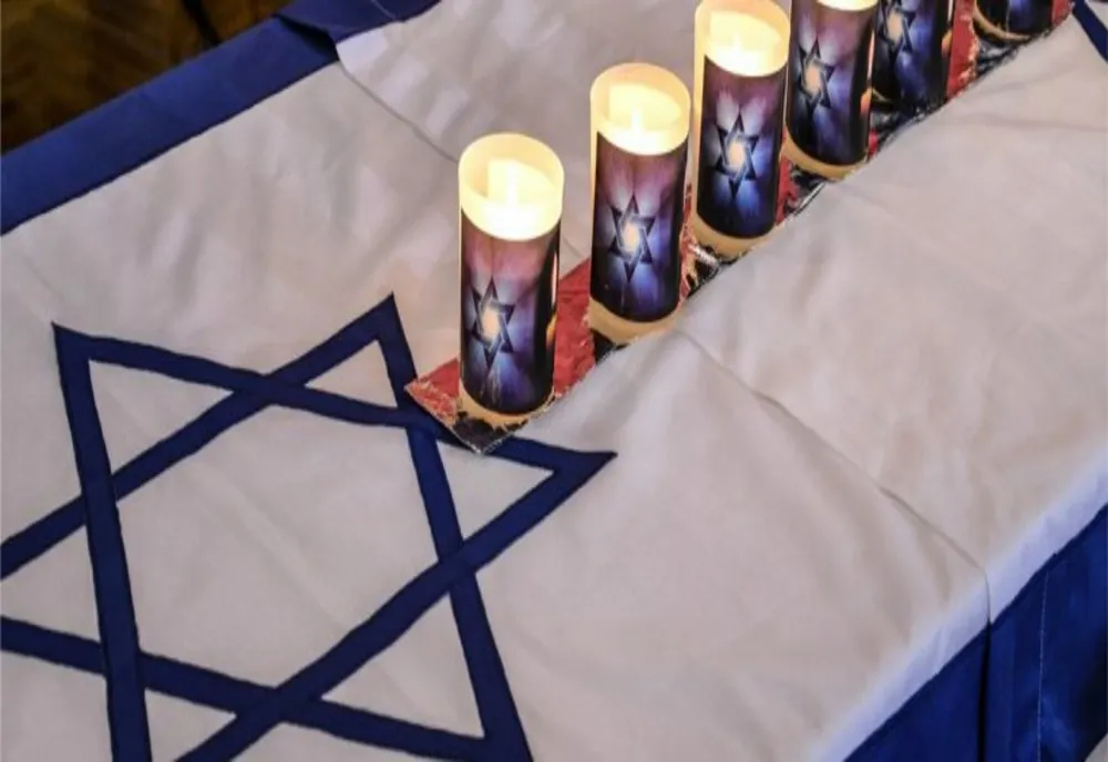 Premierul Ciucă, mesaj ferm la un eveniment dedicat victimelor Holocaustului: "Atitudinile toxice trebuie sancţionate, iar legislaţia trebuie aplicată consecvent"