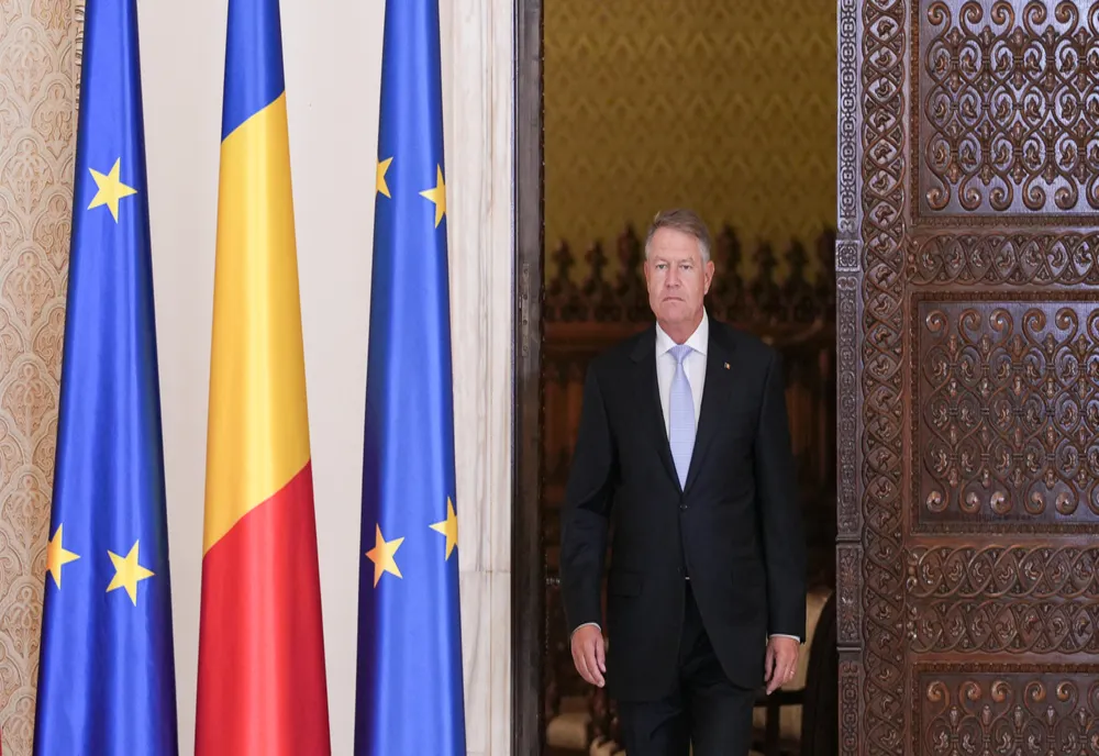 Reguli noi pentru motocicliști, tractoriști și vatmani! Lege promulgată de președintele Klaus Iohannis