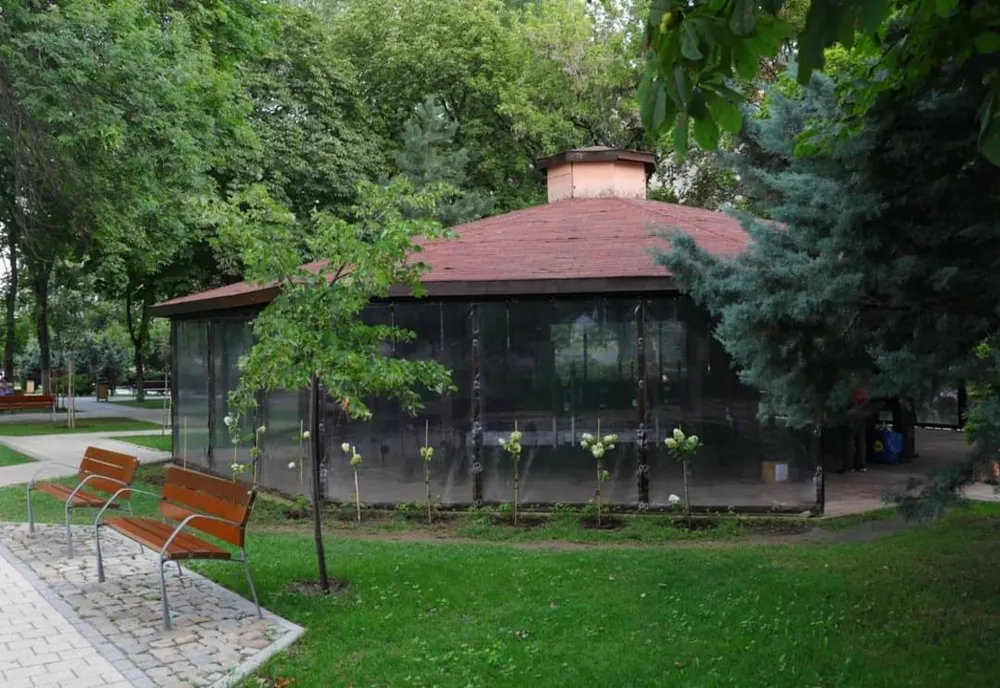 Constanța: Primăria a început reabilitarea pavilioanelor de vară pentru seniori