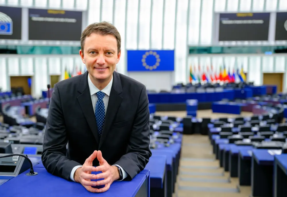 EUROPARLAMENTARUL SIEGFRIED MUREȘAN DESPRE MOȚIUNEA AUR ÎMPOTRIVA CE: ESTE UN EXERCIȚIU DE IMAGINE DESTINAT PUBLICULUI DIN ROMÂNIA, UN PRETEXT PENTRU CA AUR SĂ CONTINUE SĂ CREEZE ZGOMOT