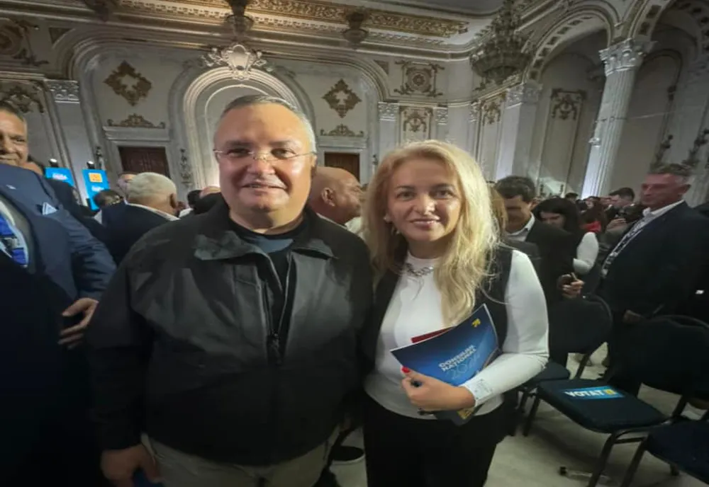ARAD: GEANINA PISTRU ȘI GLAD VARGA DESCHID LISTELE PNL PENTRU CAMERA DEPUTAȚILOR ȘI SENAT