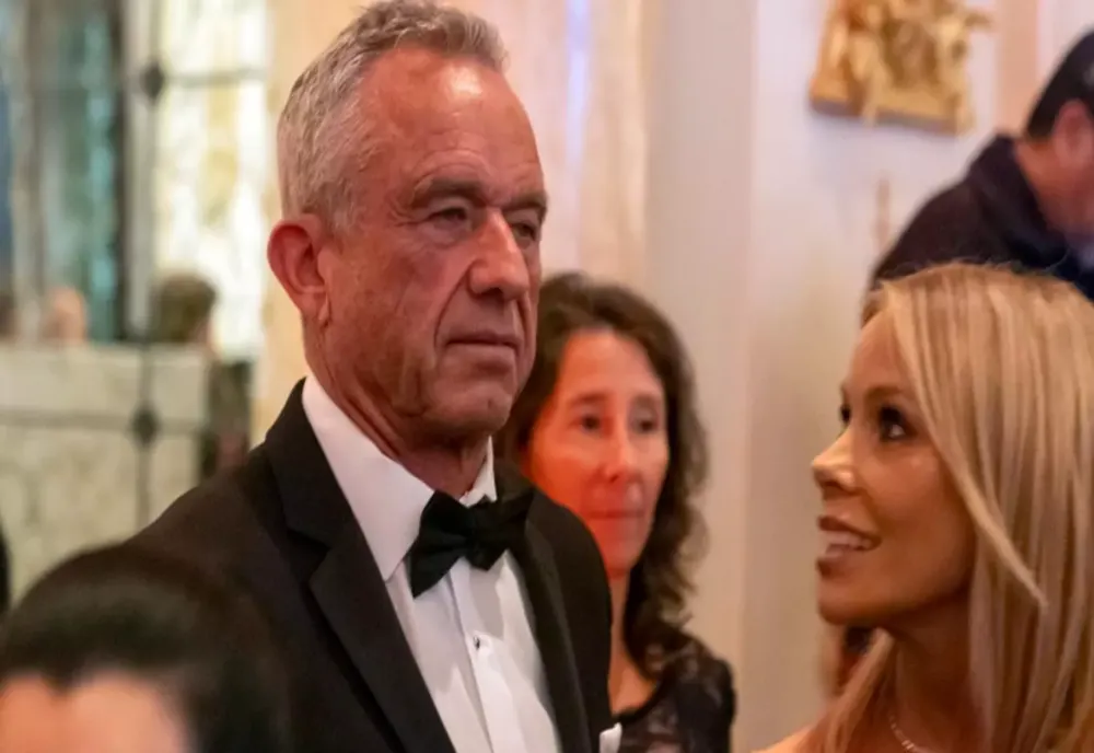 ”NU ÎL SUSȚIN ÎN NICIUN FEL”. ROBERT F. KENNEDY JR. SE DISTANȚEAZĂ DE CĂLIN GEORGESCU ȘI NU VINE VINE ÎN ROMÂNIA
