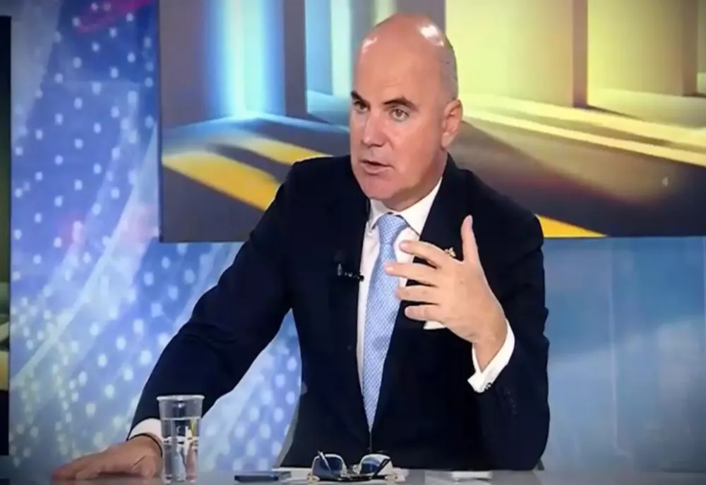 RAREȘ BOGDAN: CEI CARE LINGEAU CLANȚE LA AMBASADE DUPĂ APROBARE DE LA ”MARELE LICURICI” NE SPUN AZI CÂT DE REA E AMERICA